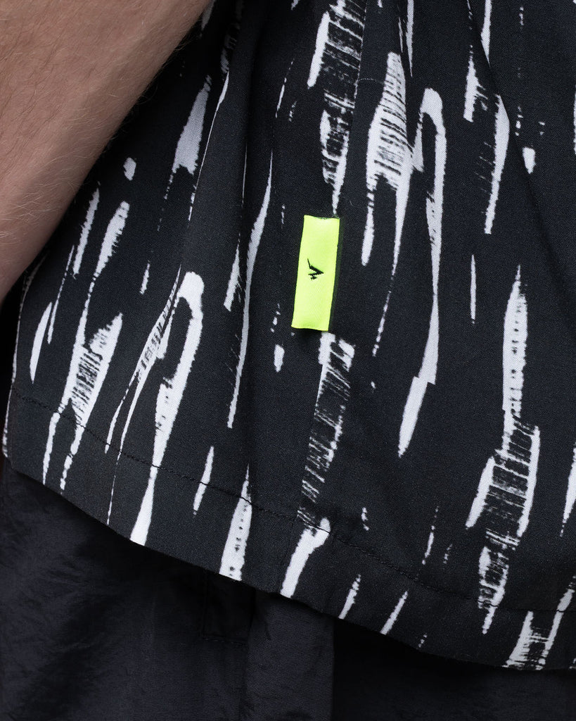 GLITCH SHORT SLEEVE SHIRT BLACK