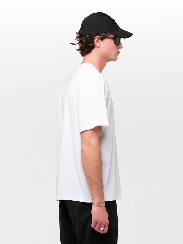 PURSUIT TEE - WHITE / BLACK