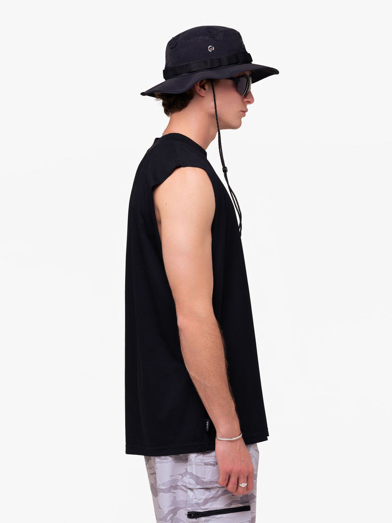 PURSUIT TANK- BLACK