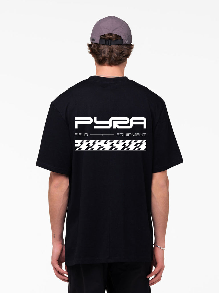 FIELD EQUIPMENT TEE BLACK / WHITE