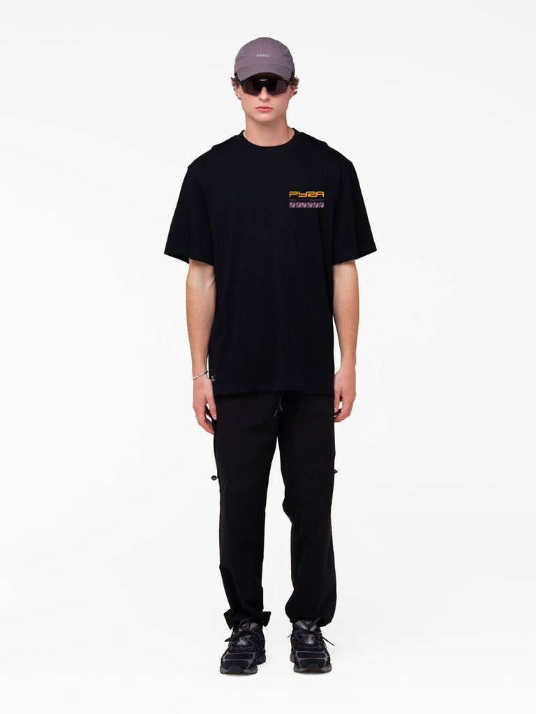 FIELD EQUIPMENT TEE BLACK / ORANGE