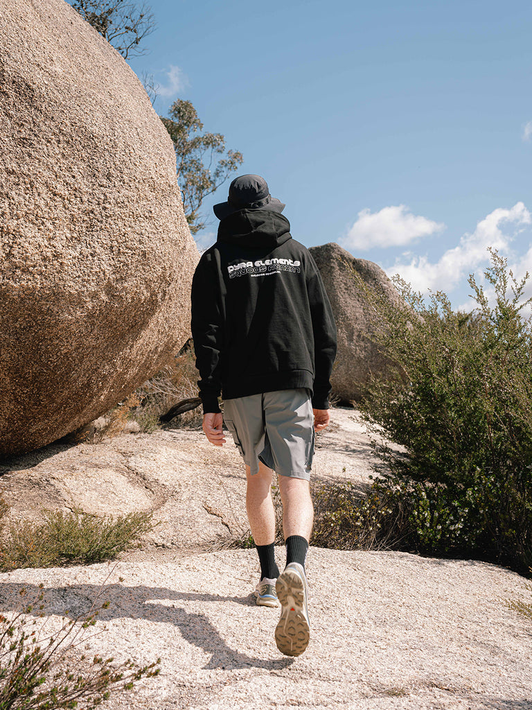 SOLSTICE HOOD BLACK