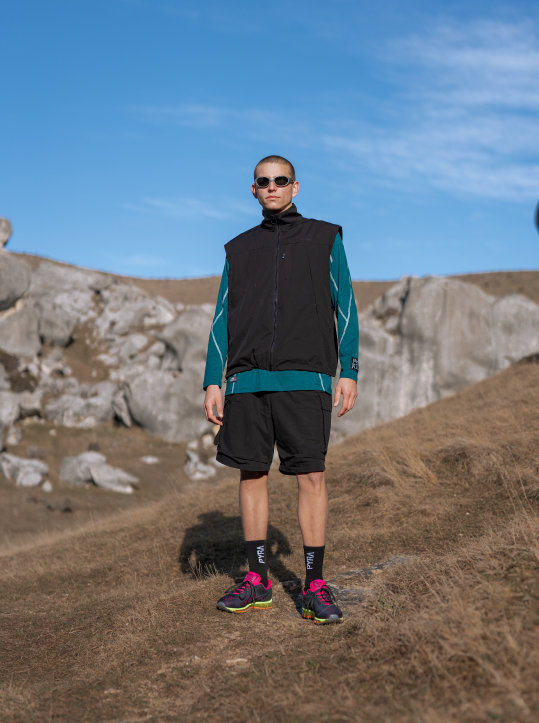HELIX  VEST - BLACK