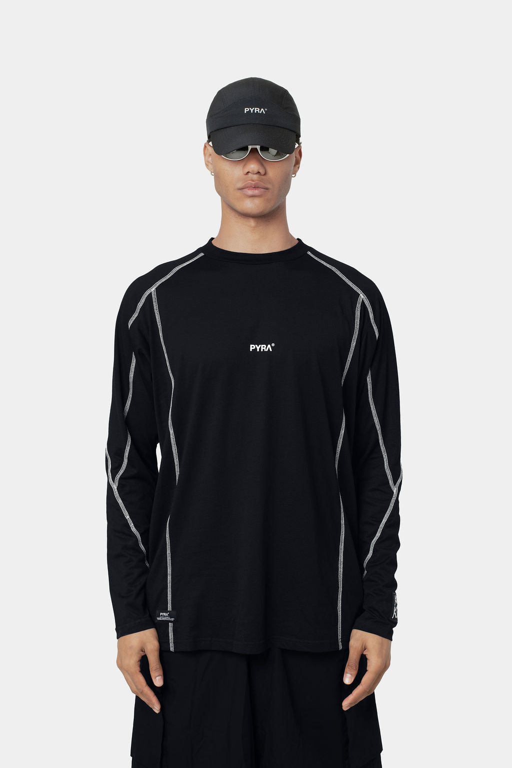 CONTRAST LS TEE - BLACK