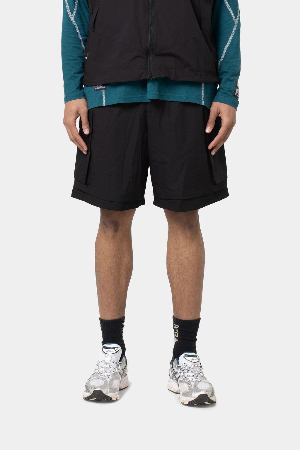 HELIX  CARGO SHORT- BLACK