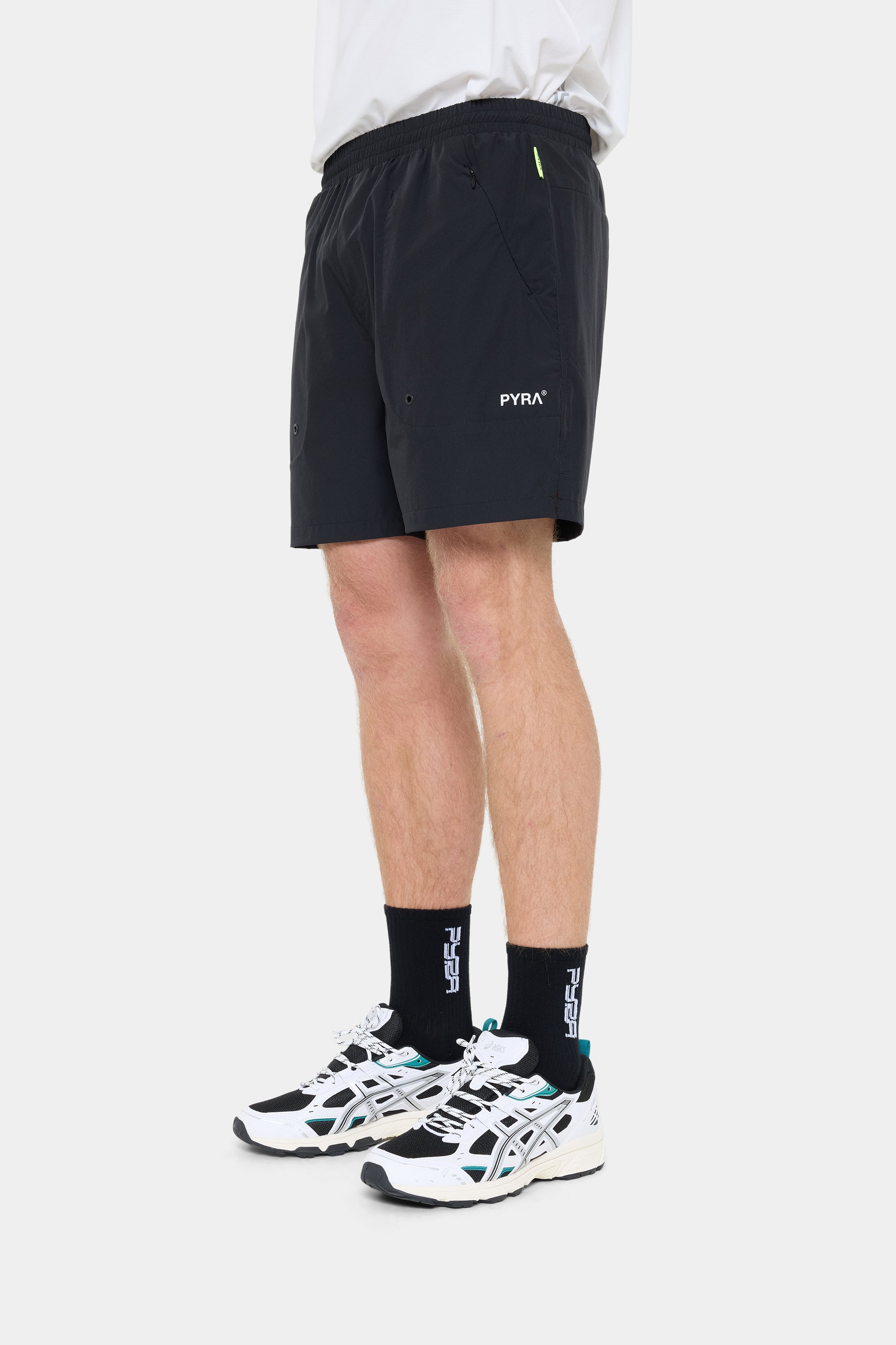 CADENCE SHORT- BLACK
