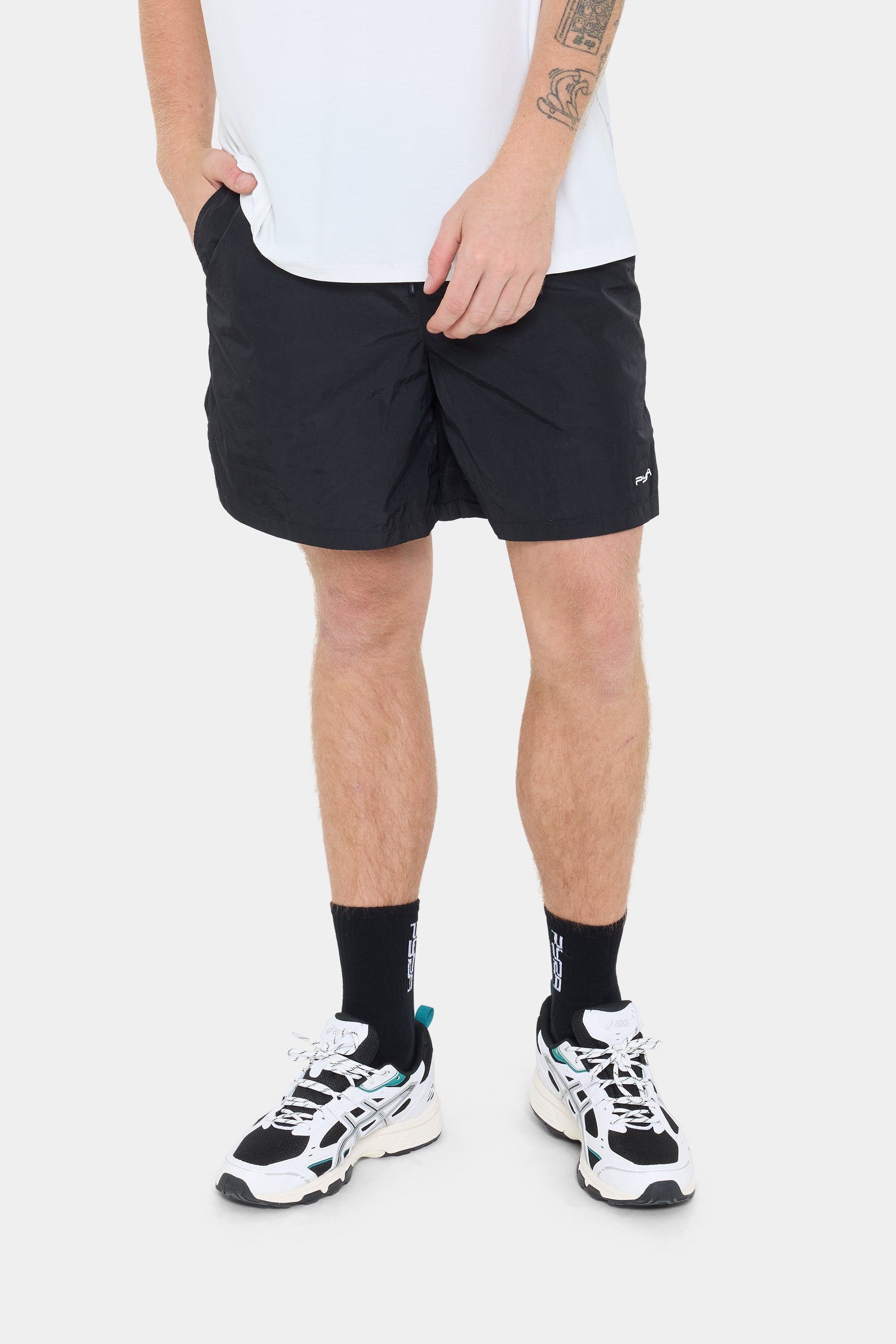 NYLON BEACH SHORT - BLACK