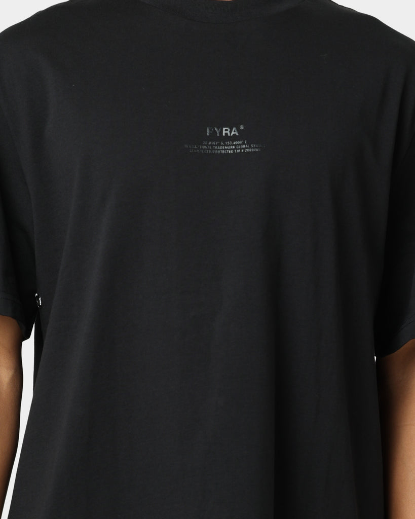 Pyra Stacked Logo T-Shirt Black/Black