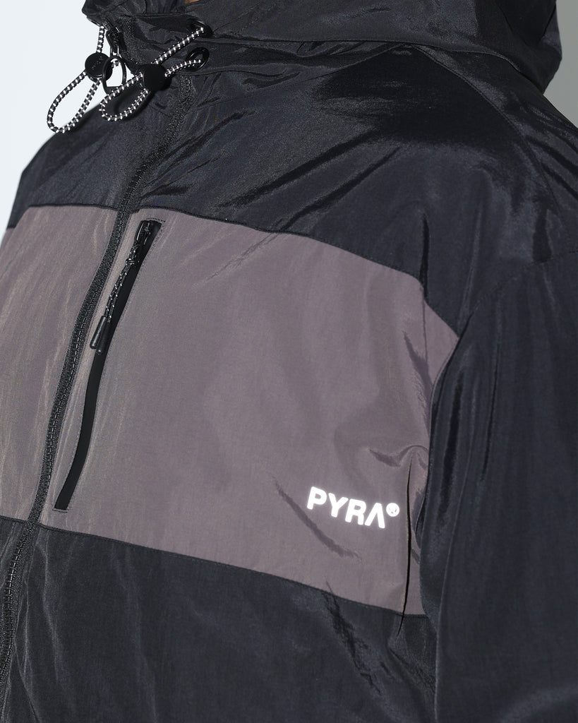Pyra Panel Desert Windbreaker Black/Grey